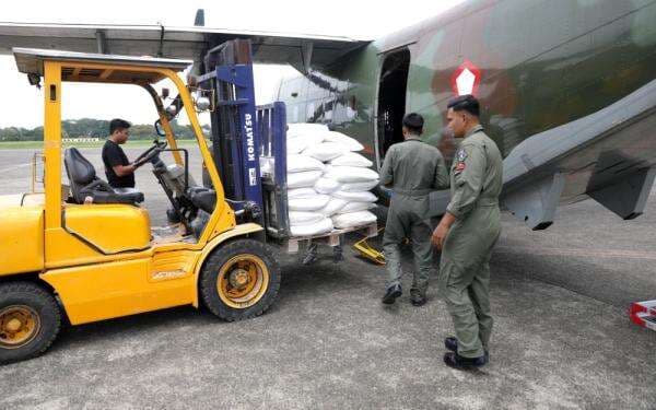 BPBD DKI Jakarta Semai 1.600 Kg Garam untuk Cegah Cuaca Ekstrem BPBD DKI Jakarta Semai 1.600 Kg Garam untuk Cegah Cuaca Ekstrem