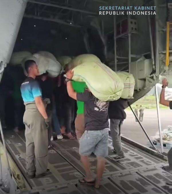 Dorong Ekonomi, Pemerintah Angkut Hasil Tani Warga Terdampak Bencana di Aceh ke Jakarta Dorong Ekonomi, Pemerintah Angkut Hasil Tani Warga Terdampak Bencana di Aceh ke Jakarta