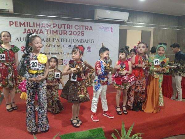 Tidak Hanya Cantik dan Cerdas, Putri Citra Jombang 2025 Juga Harus Berbudaya Tidak Hanya Cantik dan Cerdas, Putri Citra Jombang 2025 Juga Harus Berbudaya
