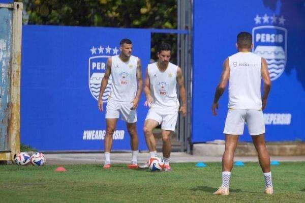 Persib Tak Boleh Lengah di Manahan, Efek Pelatih Baru Bikin Persis Solo Lebih Berbahaya Persib Tak Boleh Lengah di Manahan, Efek Pelatih Baru Bikin Persis Solo Lebih Berbahaya