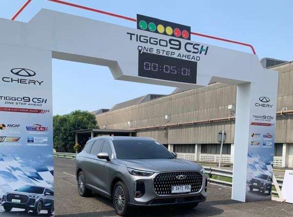 Chery Tiggo 9 Super Hybrid AWD: SUV Masa Depan Keluarga Indonesia! Chery Tiggo 9 Super Hybrid AWD: SUV Masa Depan Keluarga Indonesia!