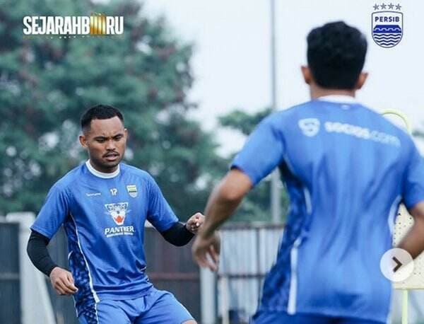 Persib Bandung Didenda AFC Rp33 Juta, Ini Penyebabnya! Persib Bandung Didenda AFC Rp33 Juta, Ini Penyebabnya!