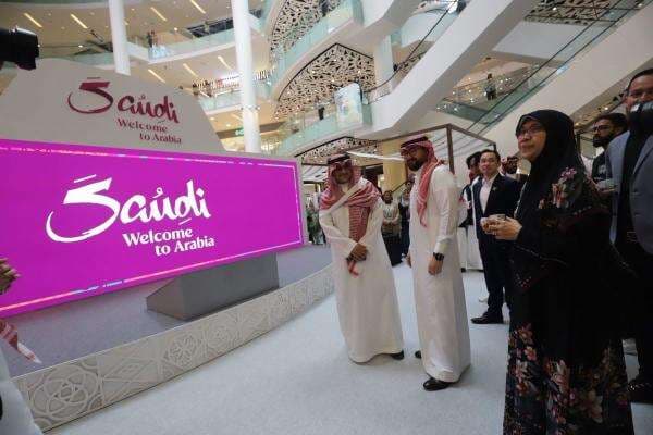 Visit Saudi Travel Fair 2025 Hadir di Jakarta, Jadi Ajang Menikmati Budaya dan Pariwisata Arab Visit Saudi Travel Fair 2025 Hadir di Jakarta, Jadi Ajang Menikmati Budaya dan Pariwisata Arab