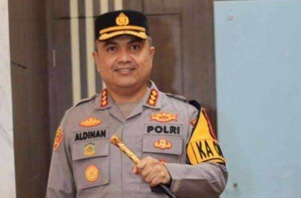 Kombes Aldinan Manurung : Kami masih Mencari Pelaku Pembuang Bayi di Kelurahan Oeleta Kombes Aldinan Manurung : Kami masih Mencari Pelaku Pembuang Bayi di Kelurahan Oeleta