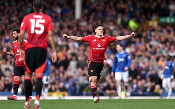 Liga Inggris Everton vs Man United: Gol Ugarte Selamatkan Red Devils dari Kekalahan Liga Inggris Everton vs Man United: Gol Ugarte Selamatkan Red Devils dari Kekalahan