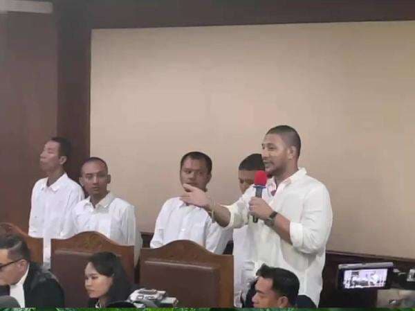 Ammar Zoni Ngaku Diperas Rp300 Juta oleh Oknum Polisi Ammar Zoni Ngaku Diperas Rp300 Juta oleh Oknum Polisi