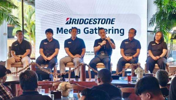 Di Tengah Penjualan Mobil Lesu, Bridgestone Mencatat Pasar Ban Tumbuh 8 Persen Di Tengah Penjualan Mobil Lesu, Bridgestone Mencatat Pasar Ban Tumbuh 8 Persen