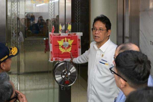Purbaya Pastikan Gerai Tiffany & Co Plaza Indonesia Beroperasi Kembali usai Tersandung Masalah Hukum Purbaya Pastikan Gerai Tiffany & Co Plaza Indonesia Beroperasi Kembali usai Tersandung Masalah Hukum