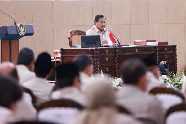 Prabowo Minta Disiplin Prosedur MBG Diperketat, Wanti-wanti Jangan Ada Insiden lagi Prabowo Minta Disiplin Prosedur MBG Diperketat, Wanti-wanti Jangan Ada Insiden lagi