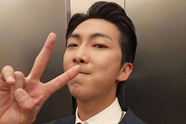 Boy Group BTS Bubar? RM Angkat Bicara! Boy Group BTS Bubar? RM Angkat Bicara!