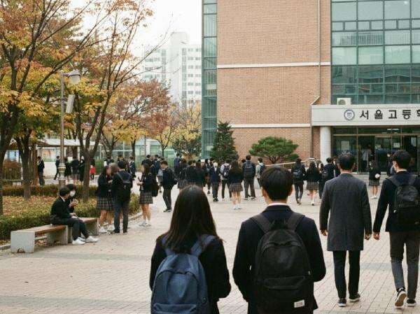 Krisis Bayi Berujung Petaka: Sekolah di Korea Selatan Tutup Massal! Krisis Bayi Berujung Petaka: Sekolah di Korea Selatan Tutup Massal!