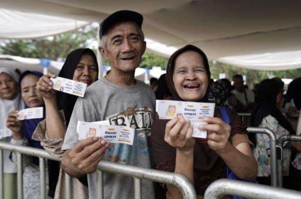 27 Tahun Sinergi Majukan Negeri, Mandiri (BMRI) Wujudkan Komitmen Sosial bagi 60.000 Masyarakat 27 Tahun Sinergi Majukan Negeri, Mandiri (BMRI) Wujudkan Komitmen Sosial bagi 60.000 Masyarakat
