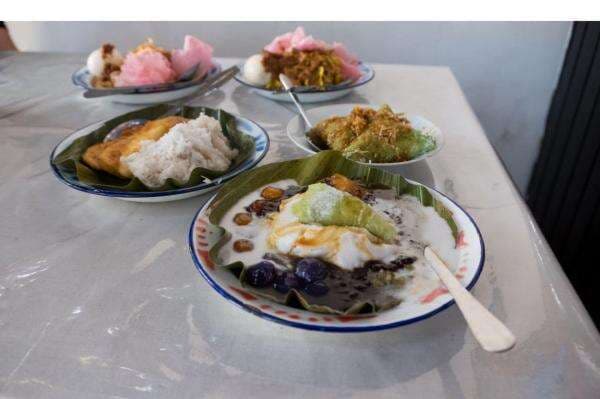 Lontong Sayur Padang dan Soto Khas Samande, Pilihan Tepat untuk Sarapan di Bandung! Lontong Sayur Padang dan Soto Khas Samande, Pilihan Tepat untuk Sarapan di Bandung!