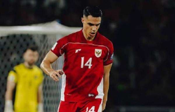 Pengamat Sebut Lini Tengah Timnas Indonesia Lemah! Kluivert Kena Semprot Pengamat Sebut Lini Tengah Timnas Indonesia Lemah! Kluivert Kena Semprot