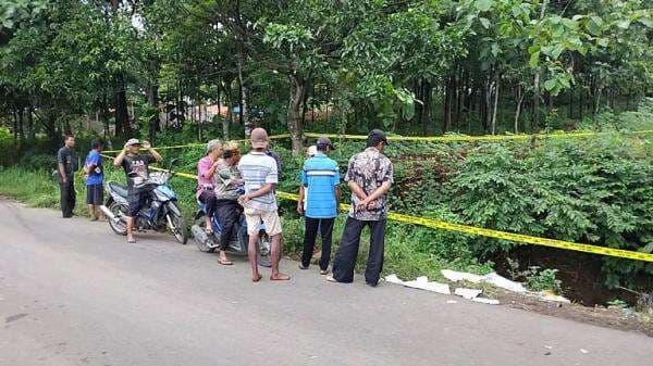 Polisi Merilis Ciri dan Hasil Otopsi Jasad dalam Koper di Ngawi, Ada Tindik di Pusar Korban Polisi Merilis Ciri dan Hasil Otopsi Jasad dalam Koper di Ngawi, Ada Tindik di Pusar Korban