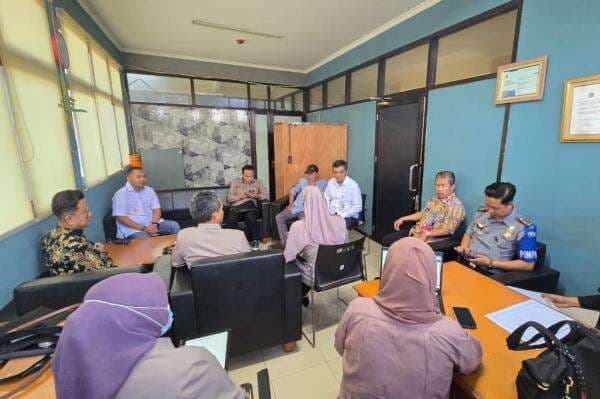 Imigrasi Soetta dan Ombudsman Edukasi Masyarakat Cegah TPPO di 2 Desa Binaan Imigrasi Soetta dan Ombudsman Edukasi Masyarakat Cegah TPPO di 2 Desa Binaan