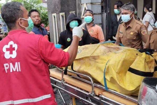 Gianyar Geger, Mayat Perempuan Tanpa Busana Ditemukan Membusuk di Kamar Kos Gianyar Geger, Mayat Perempuan Tanpa Busana Ditemukan Membusuk di Kamar Kos