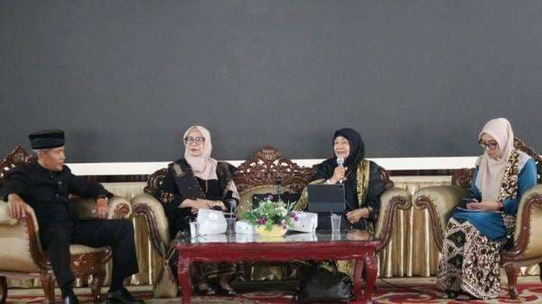 Bundo Kanduang Bukittinggi Perkuat Peran Perempuan Lestarikan Budaya Minangkabau Bundo Kanduang Bukittinggi Perkuat Peran Perempuan Lestarikan Budaya Minangkabau