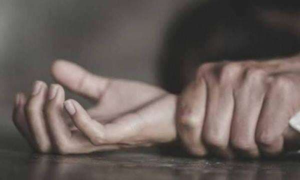 Polres Lombok Tengah Amankan Seorang Ayah Diduga Hamili Anak Kandung Hingga Melahirkan Polres Lombok Tengah Amankan Seorang Ayah Diduga Hamili Anak Kandung Hingga Melahirkan