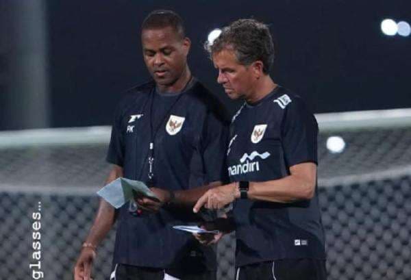 Geger Dua Sosok S Pengendali Timnas Indonesia! Andre Rosiade Ungkap Fakta di Balik Kegagalan Kluivert Geger Dua Sosok S Pengendali Timnas Indonesia! Andre Rosiade Ungkap Fakta di Balik Kegagalan Kluivert