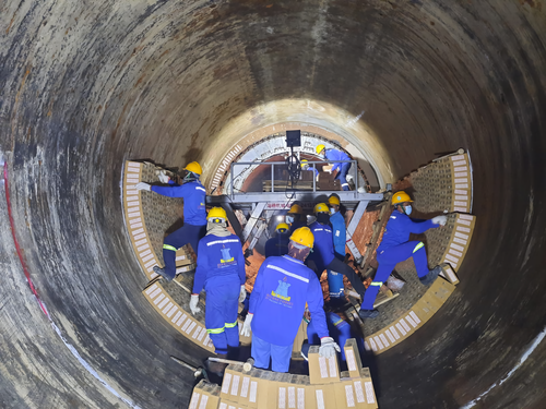 Perkuat Bisnis Sewa Alat Konstruksi, Benteng API (BATR) Dirikan Anak Usaha Baru Perkuat Bisnis Sewa Alat Konstruksi, Benteng API (BATR) Dirikan Anak Usaha Baru