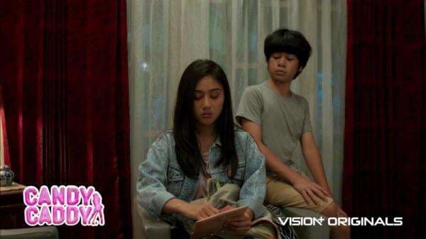 Sinopsis Original Series V+ Candy Caddy 10 Januari 2025 di RCTI: Konflik Keluarga, Cinta, dan Ambisi Penuh Drama Sinopsis Original Series V+ Candy Caddy 10 Januari 2025 di RCTI: Konflik Keluarga, Cinta, dan Ambisi Penuh Drama