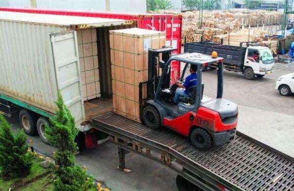 Wijaya Cahaya (FWCT) Private Placement via Inbreng Aset Produksi Wijaya Cahaya (FWCT) Private Placement via Inbreng Aset Produksi