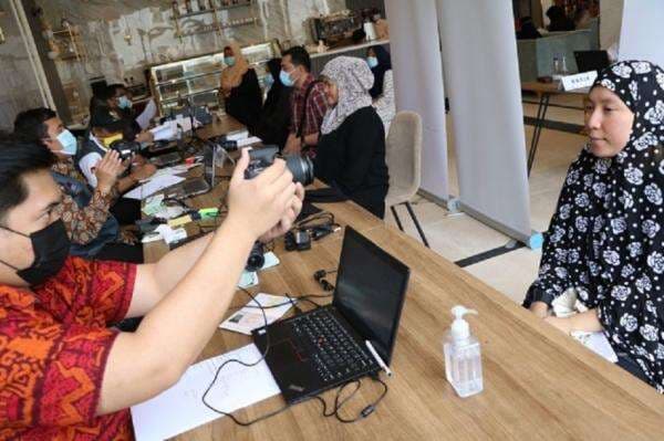 Jadi Incaran Pekerja, Intip Gaji TKI di Arab Saudi 2025 Jadi Incaran Pekerja, Intip Gaji TKI di Arab Saudi 2025