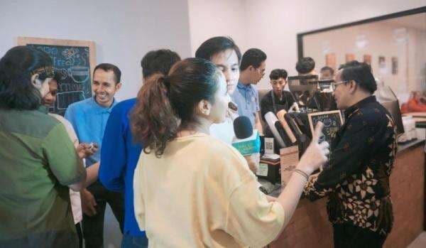 Coffee Shop Menjamur, Unik Ada yang Memadukan Warung Kopi dengan Klinik Gigi Coffee Shop Menjamur, Unik Ada yang Memadukan Warung Kopi dengan Klinik Gigi