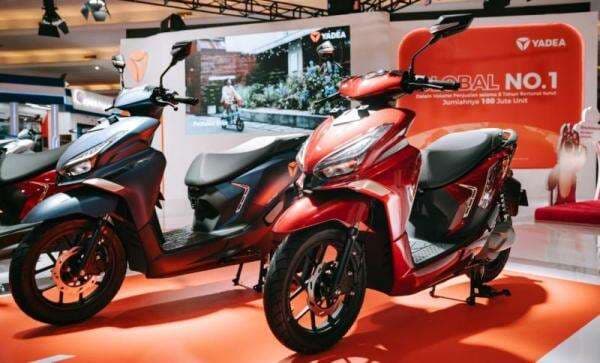 Yadea Rilis Motor Listrik Pintar Velax di IIMS 2025, Motor Bisa Dikontrol lewat Aplikasi Yadea Rilis Motor Listrik Pintar Velax di IIMS 2025, Motor Bisa Dikontrol lewat Aplikasi