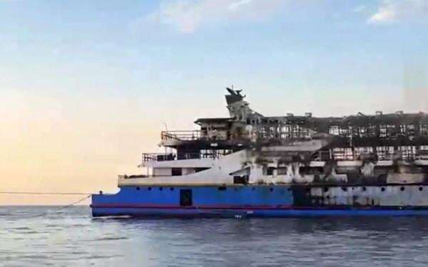 KM Barcelona 5 Terbakar di Perairan Talise, Lima Penumpang Meninggal KM Barcelona 5 Terbakar di Perairan Talise, Lima Penumpang Meninggal