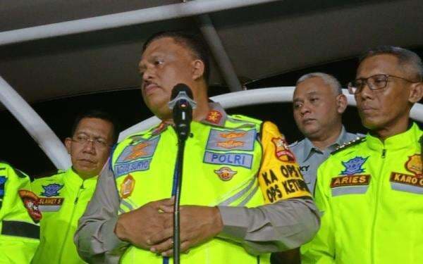Puncak Arus Mudik Lebaran Sesuai Prediksi, 1,4 Juta Kendaraan Tinggalkan Jakarta Puncak Arus Mudik Lebaran Sesuai Prediksi, 1,4 Juta Kendaraan Tinggalkan Jakarta