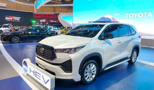 Daftar Mobil Terlaris di Indonesia Juli 2025, Kijang Innova Tak Tergoyahkan Daftar Mobil Terlaris di Indonesia Juli 2025, Kijang Innova Tak Tergoyahkan