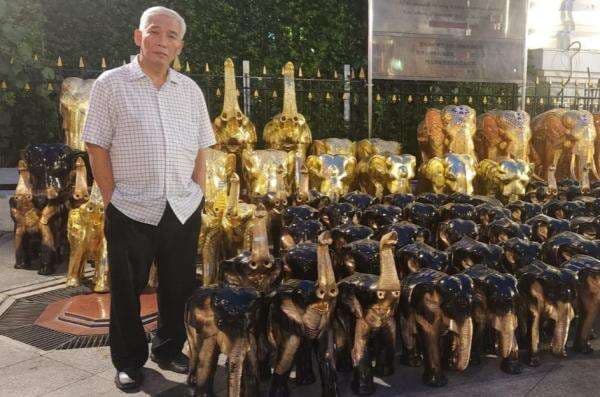 Lo Kheng Hong Catat Potensi Cuan Rp81,8 Miliar Sehari di Saham SIMP Lo Kheng Hong Catat Potensi Cuan Rp81,8 Miliar Sehari di Saham SIMP