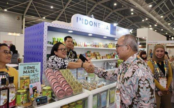 Produk Makanan dan Minuman Asal Indonesia Raup Rp736 Miliar di Pameran Singapore Expo Produk Makanan dan Minuman Asal Indonesia Raup Rp736 Miliar di Pameran Singapore Expo