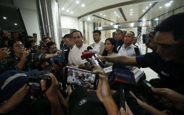 Diperiksa Sembilan Jam di Kasus Chromebook, Ini Kata Nadiem Makarim Diperiksa Sembilan Jam di Kasus Chromebook, Ini Kata Nadiem Makarim