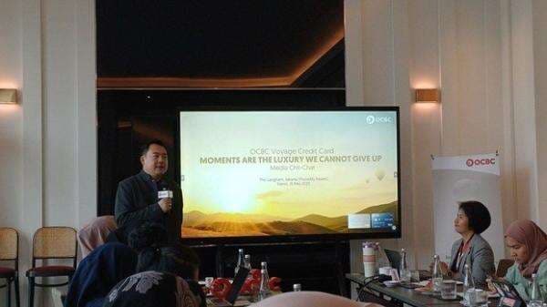 Transaksi Kartu Kredit OCBC (NISP) Tumbuh 68 Persen Transaksi Kartu Kredit OCBC (NISP) Tumbuh 68 Persen