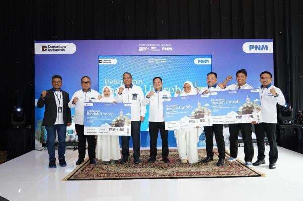 Ratusan Karyawan PNM Berprestasi Raih Apresiasi Wisata Umrah Ratusan Karyawan PNM Berprestasi Raih Apresiasi Wisata Umrah