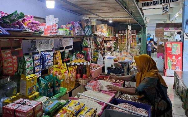 Harga Pangan Hari Ini, Beras hingga Telur Ayam Naik Tipis Harga Pangan Hari Ini, Beras hingga Telur Ayam Naik Tipis