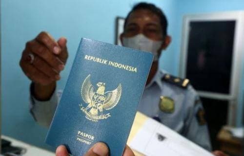Waspadai 5 Ciri Paspor Rusak, Bisa Kena Denda Rp500.000 dan Gagal Traveling Waspadai 5 Ciri Paspor Rusak, Bisa Kena Denda Rp500.000 dan Gagal Traveling