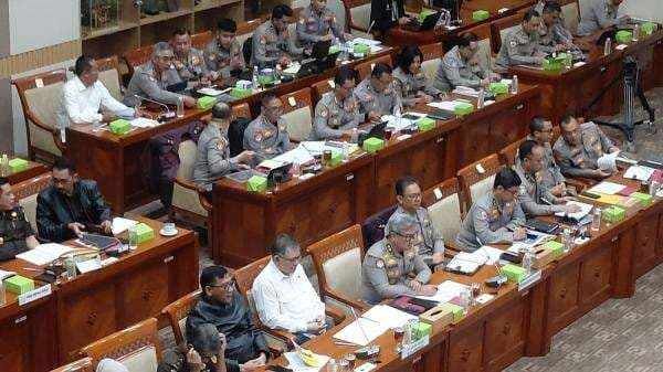 Polri Minta Tambahan Anggaran Rp63,7 Triliun di 2026, Ini Rincian Peruntukannya Polri Minta Tambahan Anggaran Rp63,7 Triliun di 2026, Ini Rincian Peruntukannya