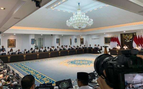 Ramai Isu Reshuffle, Istana: Presiden Merasa Kabinet Sudah Sangat Solid Ramai Isu Reshuffle, Istana: Presiden Merasa Kabinet Sudah Sangat Solid