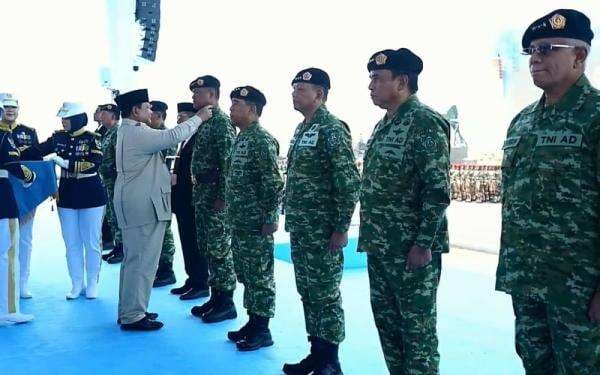 Lima Tokoh Dapat Anugerah Jenderal Bintang Empat dari Prabowo, Ini Profilnya Lima Tokoh Dapat Anugerah Jenderal Bintang Empat dari Prabowo, Ini Profilnya