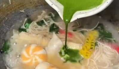 Viral Makanan Seblak Dicampur Matcha, Netizen Auto Ngakak: Kelihatannya Mematikan Viral Makanan Seblak Dicampur Matcha, Netizen Auto Ngakak: Kelihatannya Mematikan