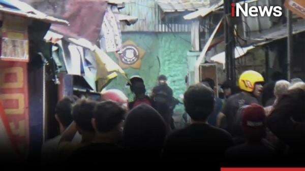 Awali Tahun 2025, Dua Kelompok Remaja di Sawah Besar Jakpus Terlibat Tawuran Awali Tahun 2025, Dua Kelompok Remaja di Sawah Besar Jakpus Terlibat Tawuran