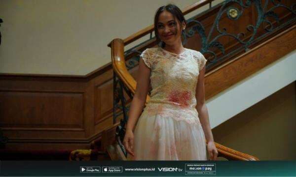 Totalitas! Jolene Marie Berani Lakukan Adegan Ini di Film Lampir Totalitas! Jolene Marie Berani Lakukan Adegan Ini di Film Lampir