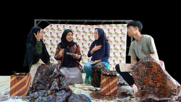 Lewat Pertamina Pertapreneur Aggregator, Batik Muria Kudus Latih Disabilitas dan Perempuan Lewat Pertamina Pertapreneur Aggregator, Batik Muria Kudus Latih Disabilitas dan Perempuan