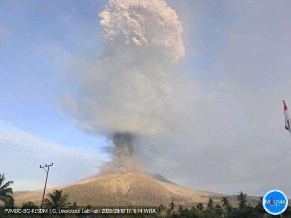 Gunung Lewotobi Erupsi Lagi, Bandara Fransiskus Xaverius Ditutup hingga Besok Gunung Lewotobi Erupsi Lagi, Bandara Fransiskus Xaverius Ditutup hingga Besok
