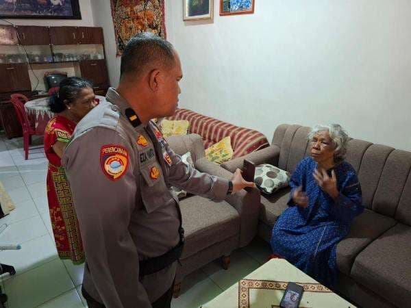 BREAKING NEWS: Nenek 84 Tahun di Padang Disekap dan Dipukuli saat Tahajud, Emas Rp28 Juta Digasak BREAKING NEWS: Nenek 84 Tahun di Padang Disekap dan Dipukuli saat Tahajud, Emas Rp28 Juta Digasak