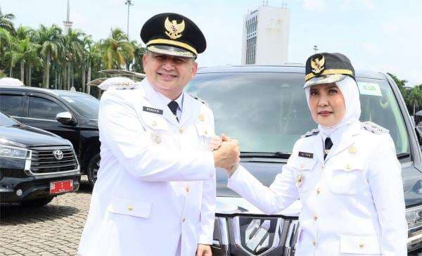 Munafri Arifuddin Bakal Kumpulkan Kepala OPD Usai Jalani Pembekalan di Magelang Munafri Arifuddin Bakal Kumpulkan Kepala OPD Usai Jalani Pembekalan di Magelang